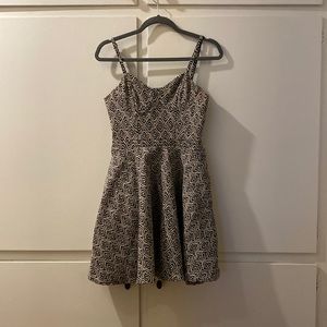 Geometric dress with pockets
